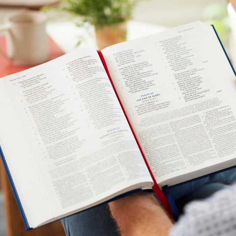 Image of LSB MACARTHUR STUDY BIBLE 2ND EDITION: UNLEASHING GOD'S TRUTH ONE VERSE AT A TIME (BLACK GENUINE LEATHER, COMFORT PRINT, THUMB INDEXED)