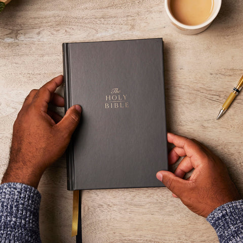 Image of KJV Holy Bible with 73000 Center-Column Cross References Hardcover Red Letter Comfort Print: King James Version