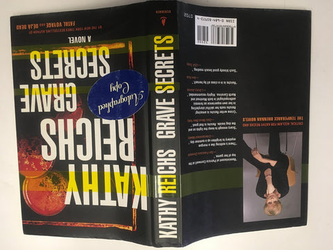 Image of GRAVE SECRETS: A NOVEL (TEMPERANCE BRENNAN NOVELS)