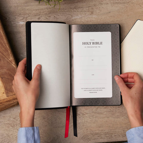 Image of KJV Holy Bible: Paragraph-style Large Print Thinline with 43000 Cross References Black Genuine Leather Red Letter Comfort Print (Thumb Indexed): King James Version
