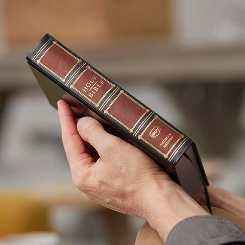 Image of NKJV Compact Center-Column Reference Bible Hardcover Red Letter Comfort Print