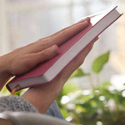 Image of NKJV Holy Bible, Value Ultra Thinline, Pink Leathersoft, Red Letter, Comfort Print