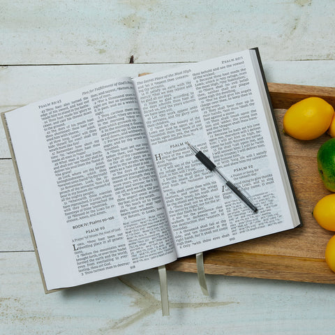 Image of KJV Holy Bible: Super Giant Print with 43000 Cross References Deluxe Black Floral Leathersoft Red Letter Comfort Print: King James Version