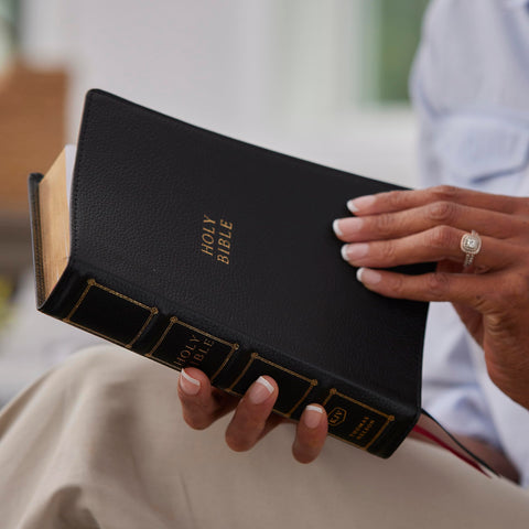 Image of KJV Holy Bible: Compact Bible with 43000 Center-Column Cross References Black Genuine Leather Red Letter Comfort Print: King James Version