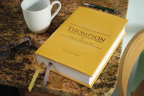 Image of KJV Thompson Chain-Reference Bible Hardcover Yellow Gold Red Letter Comfort Print