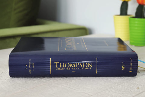 Image of NIV Thompson Chain-Reference Bible Hardcover Navy Red Letter Comfort Print