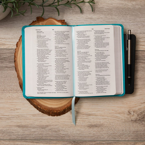 Image of NKJV, Thinline Bible, Compact, Leathersoft, Blue, Red Letter, Comfort Print: Holy Bible, New King James Version