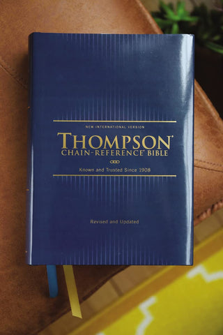 Image of NIV Thompson Chain-Reference Bible Hardcover Navy Red Letter Comfort Print