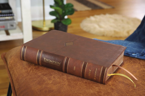 Image of NIV Thompson Chain-Reference Bible Leathersoft Brown Red Letter Comfort Print