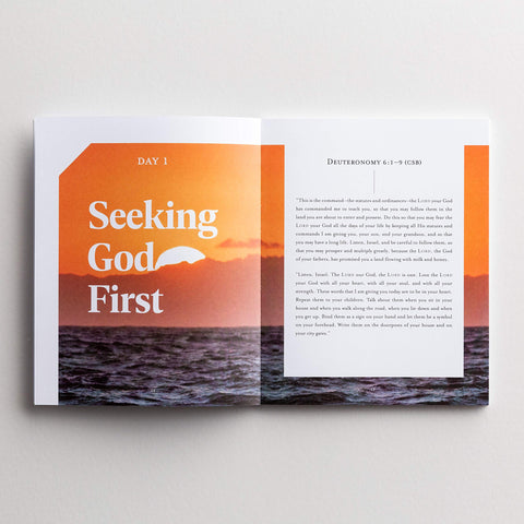 Image of AUTHENTIC LIVING: JESUS EVERY DAY DEVOTIONAL GUIDE
