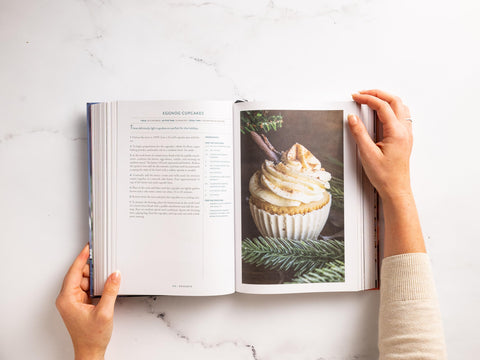 Image of Desserts: The Ultimate Cookbook (A Global History of Sweet Treats) (Ultimate Cookbooks)