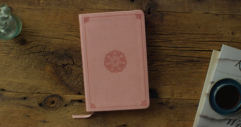 Image of ESV THINLINE BIBLE (TRUTONE, PINK, EMBLEM DESIGN)