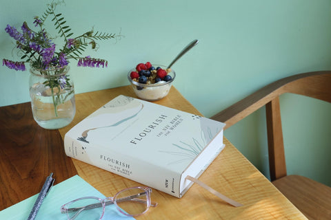Image of Flourish: The NIV Bible for Women, Hardcover, Multi-color/Cream, Comfort Print