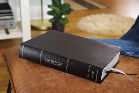 Image of NASB, THE GRACE AND TRUTH STUDY BIBLE (TRUSTWORTHY AND PRACTICAL INSIGHTS), LEATHERSOFT, NAVY, RED LETTER, 1995 TEXT, COMFORT PRINT